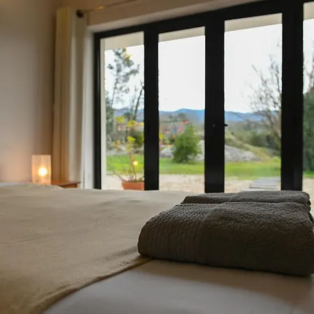 Fabulous 5 Bedroom Hidden Gem Serra Da Estrela Casa de Férias