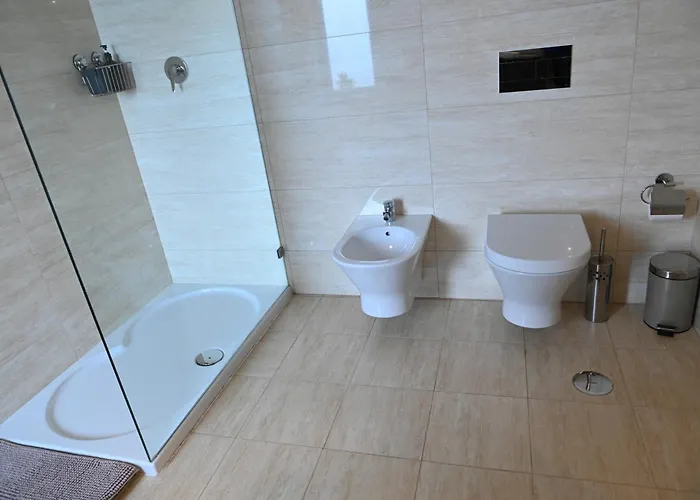 Fabulous 5 Bedroom Hidden Gem Serra Da Estrela Casa vacanze *