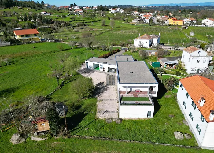 Fabulous 5 Bedroom Hidden Gem Serra Da Estrela Casa vacanze *