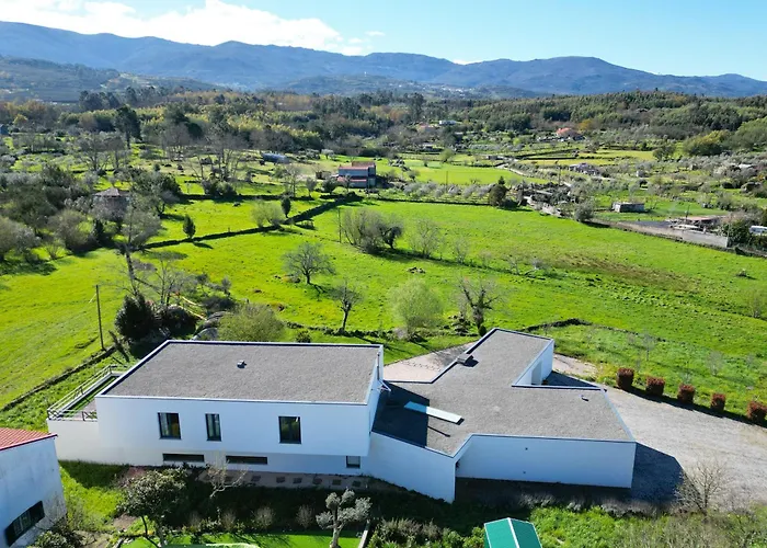 Fabulous 5 Bedroom Hidden Gem Serra Da Estrela Casa vacanze