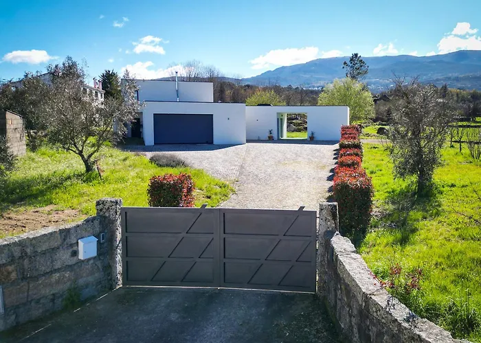 Fabulous 5 Bedroom Hidden Gem Serra Da Estrela * Vinho (Guarda)